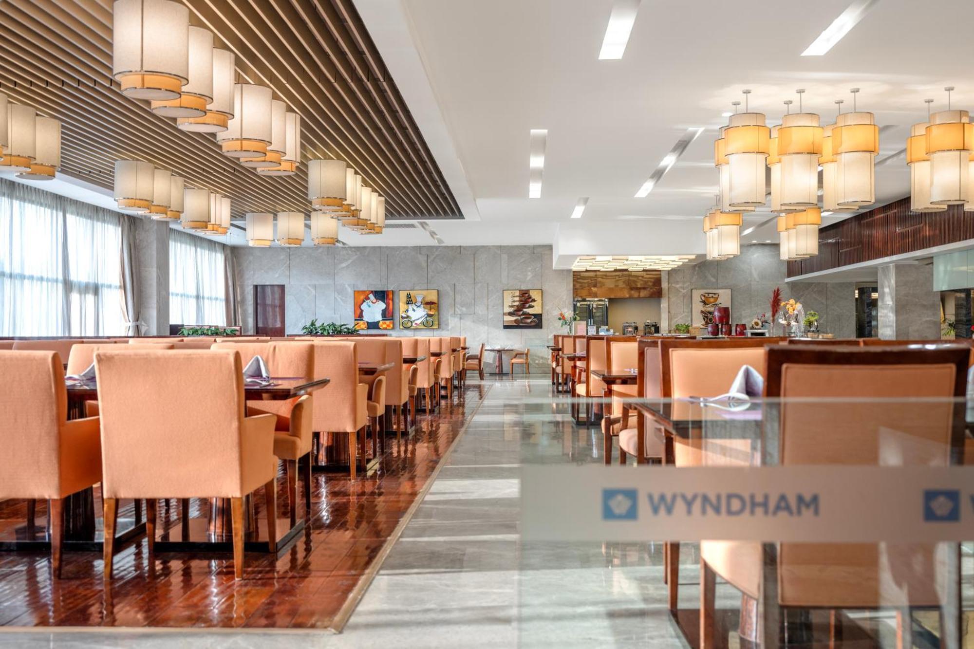 Готель Wyndam Xuzhou East Екстер'єр фото